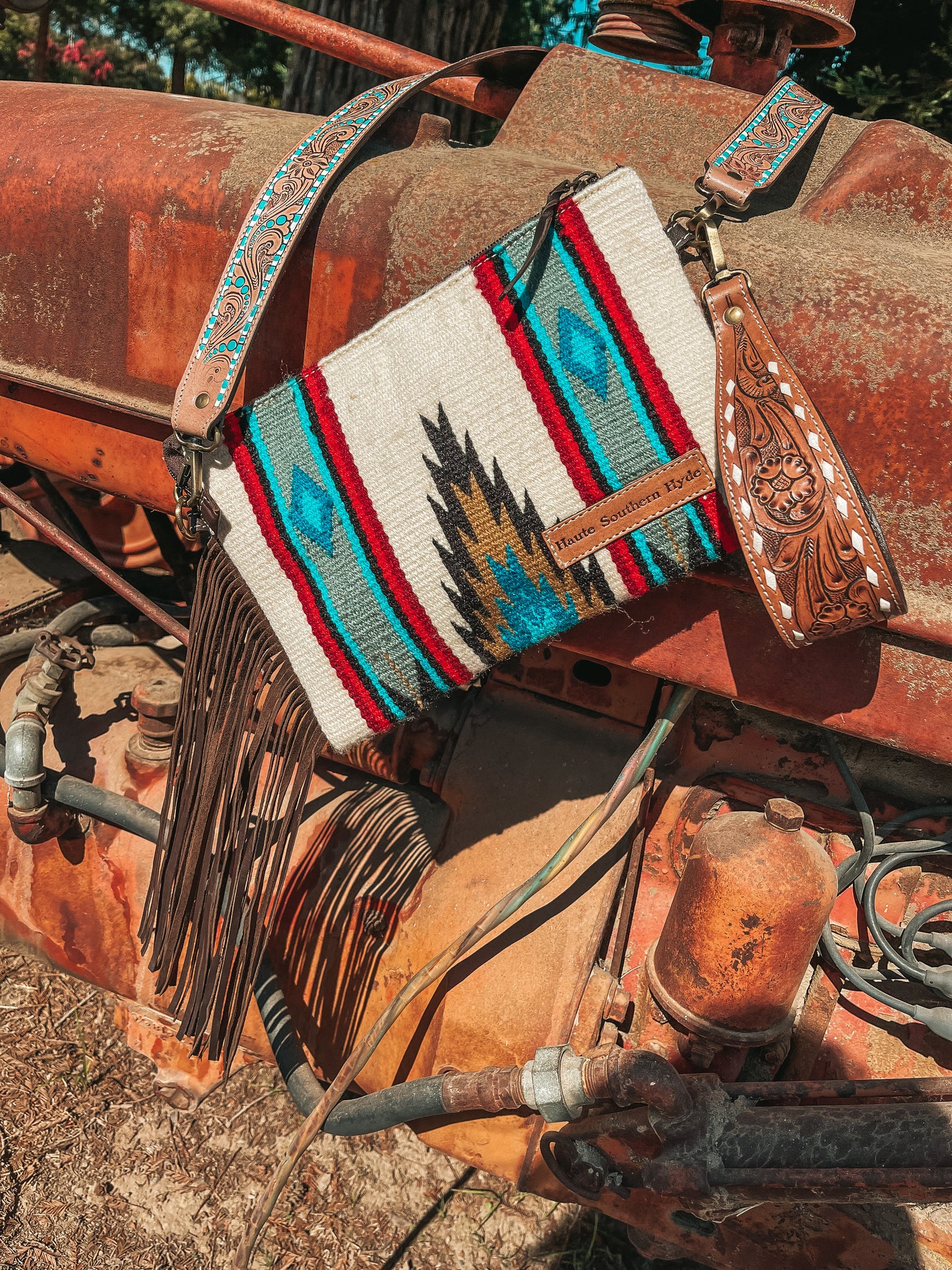 Nayleah Tribal Fringe Crossbody Purse – Haute Southern Hyde